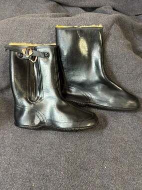 Vintage LaCrosse Made in USA Faux Fur Lined Rubber Rain Boots Galoshes Size 1